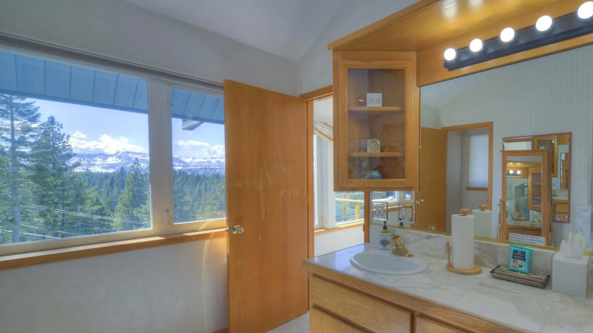 Enviable Lake Mountain Views Wth Waterfall South Lake Tahoe 0*,